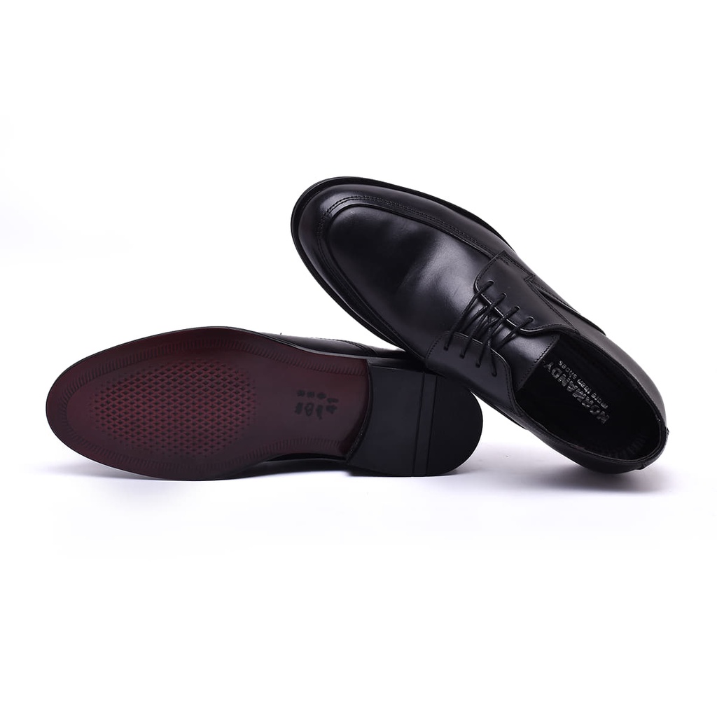 102 black1.jpg